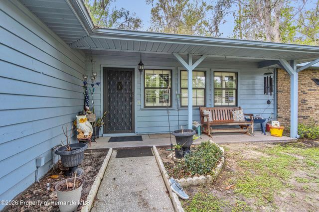 930 Moonlight Lane, Brooksville, FL 34601