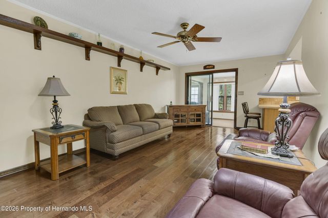 930 Moonlight Lane, Brooksville, FL 34601