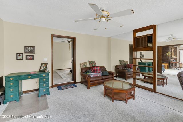 930 Moonlight Lane, Brooksville, FL 34601