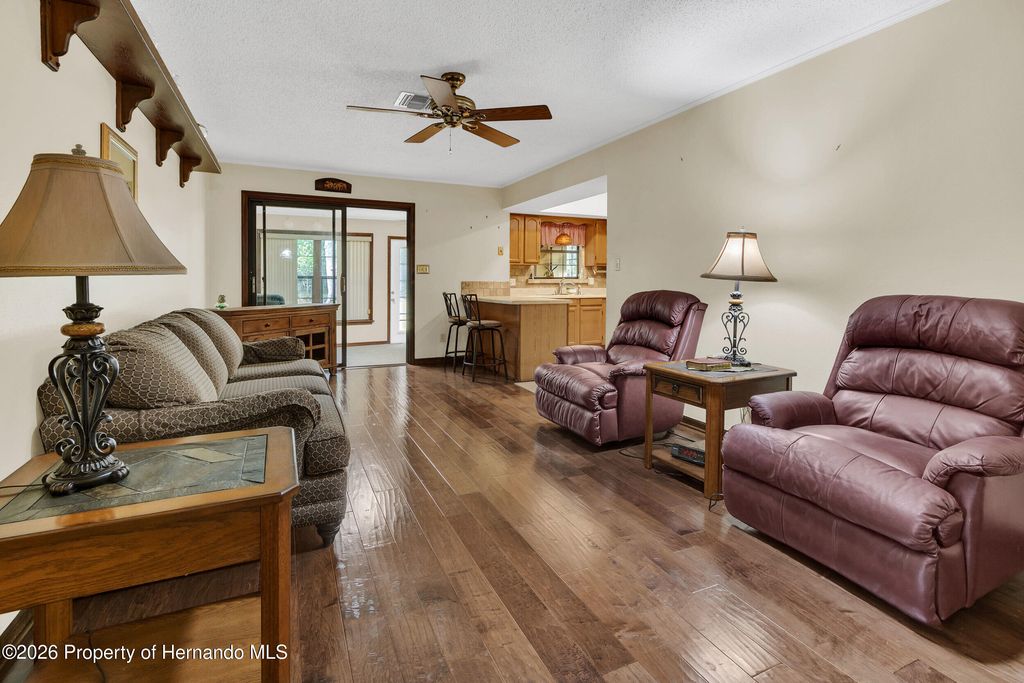 930 Moonlight Lane, Brooksville, FL 34601