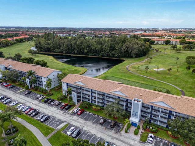 800 SW 125th Way 202, Pembroke Pines, FL 33027