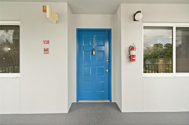 800 SW 125th Way 202, Pembroke Pines, FL 33027