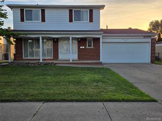 33143 Twickingham Drive, Sterling Heights, MI 48310