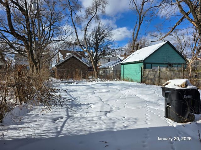 15821 Indiana Street, Detroit, MI 48238