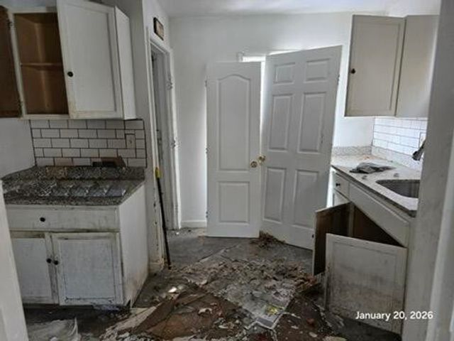 15821 Indiana Street, Detroit, MI 48238