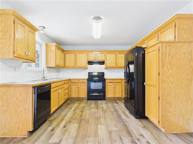 16407 Harris Avenue, Belton, MO 64012
