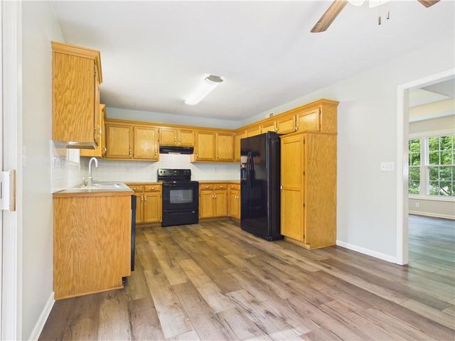 16407 Harris Avenue, Belton, MO 64012