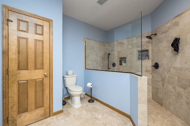 8991 Ferndale Lane, Eden Prairie, MN 55347