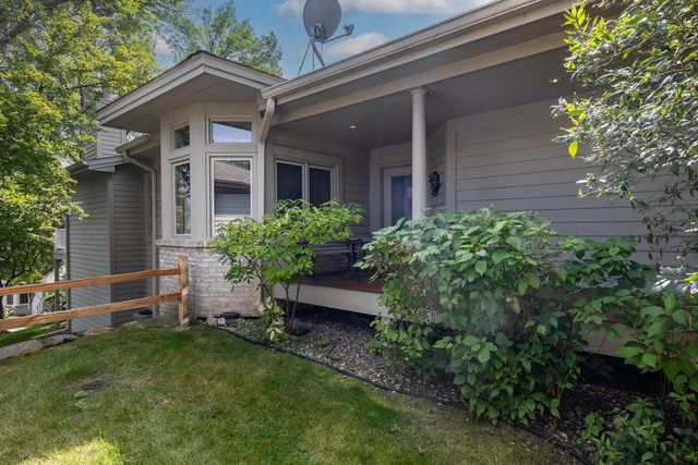 8991 Ferndale Lane, Eden Prairie, MN 55347