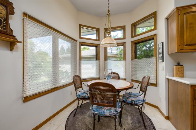 8991 Ferndale Lane, Eden Prairie, MN 55347