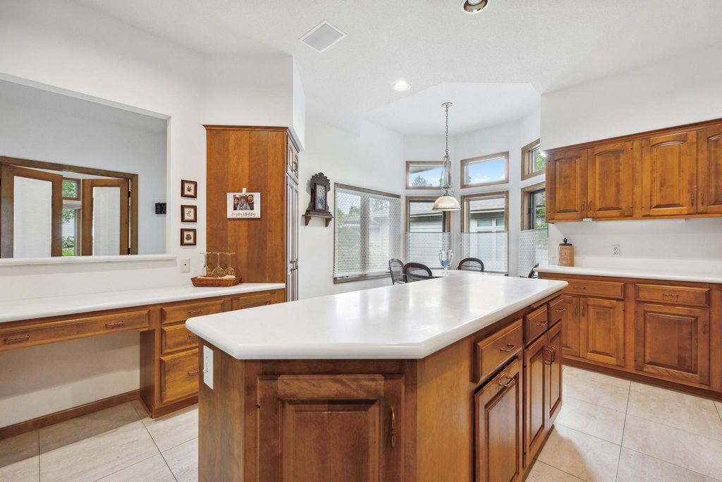 8991 Ferndale Lane, Eden Prairie, MN 55347 — photo 5
