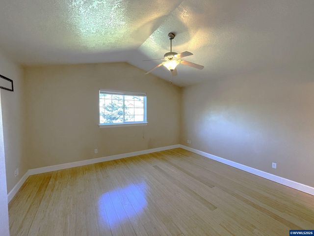 7233 Eastwood Ct SE, Turner, OR 97392