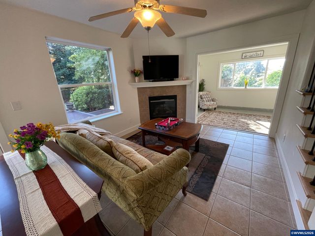 7233 Eastwood Ct SE, Turner, OR 97392