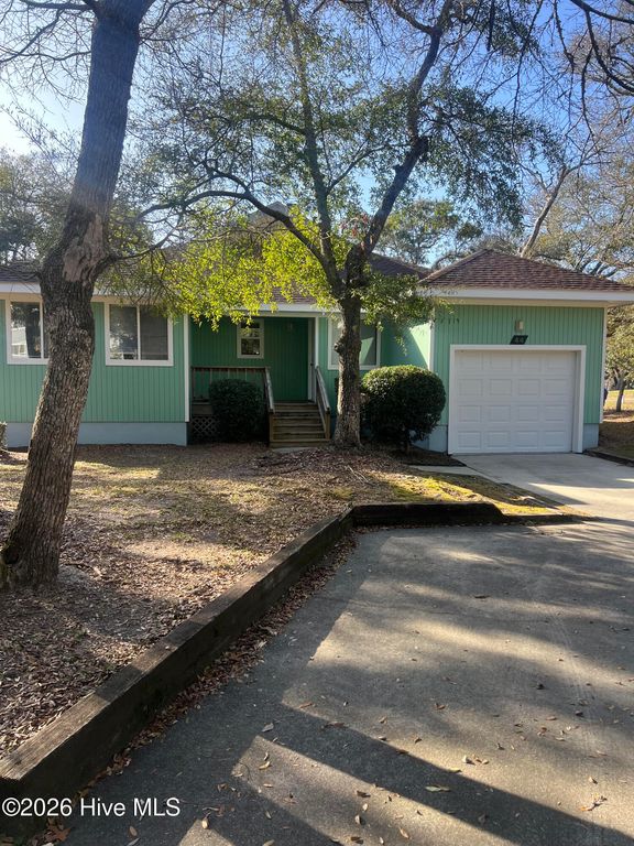 44 Pinehurst Drive, Oak Island, NC 28465