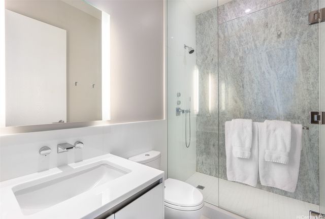 1118 Ala Moana Boulevard 3401, Honolulu, HI 96814