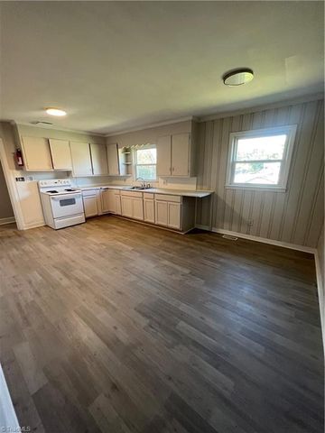 323 Coltrane Avenue, High Point, NC 27260