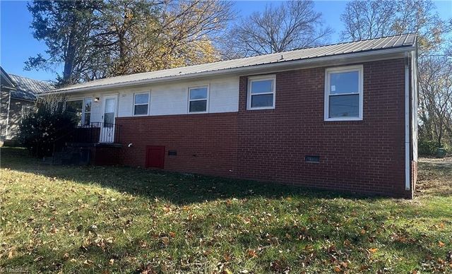 323 Coltrane Avenue, High Point, NC 27260