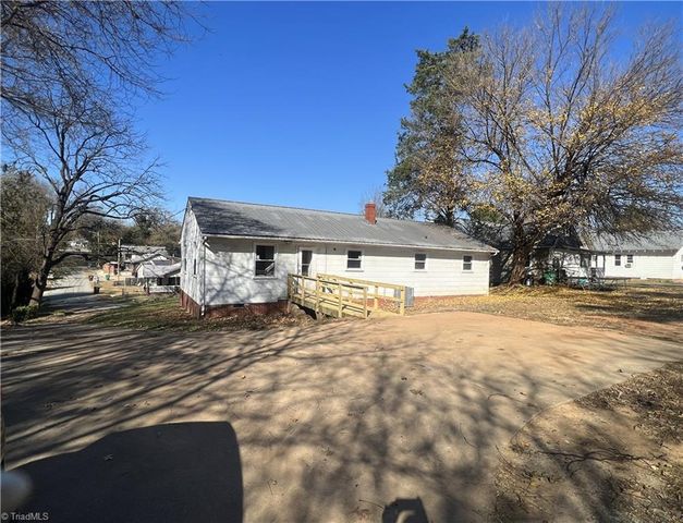 323 Coltrane Avenue, High Point, NC 27260