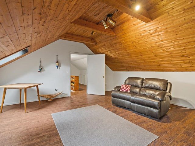 2136 E Ridge Road, Beloit, WI 53511