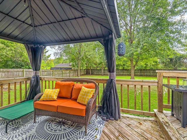 2136 E Ridge Road, Beloit, WI 53511