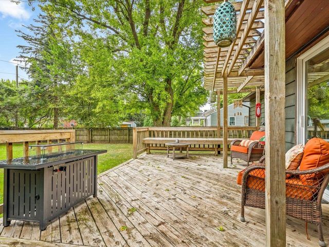 2136 E Ridge Road, Beloit, WI 53511