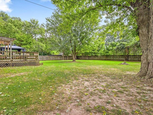 2136 E Ridge Road, Beloit, WI 53511