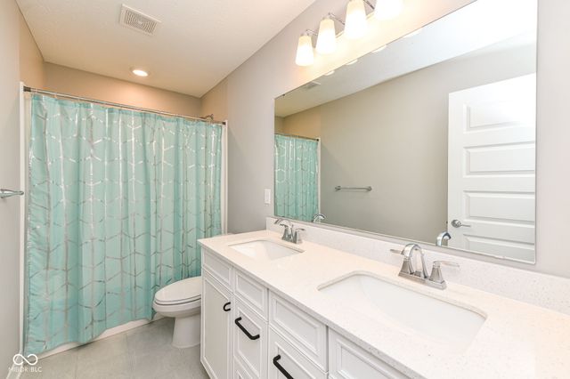14142 Kodiak Drive, Carmel, IN 46074