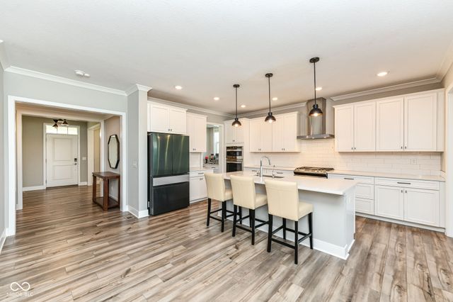 14142 Kodiak Drive, Carmel, IN 46074