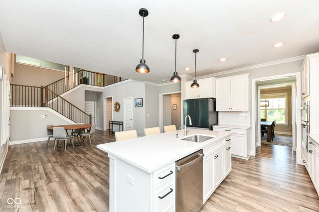 14142 Kodiak Drive, Carmel, IN 46074