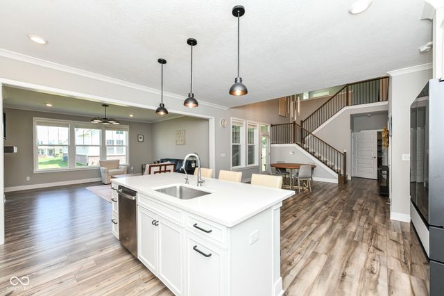 14142 Kodiak Drive, Carmel, IN 46074