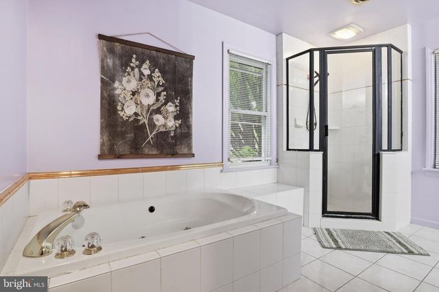 615 E BROADWAY, Red Lion, PA 17356
