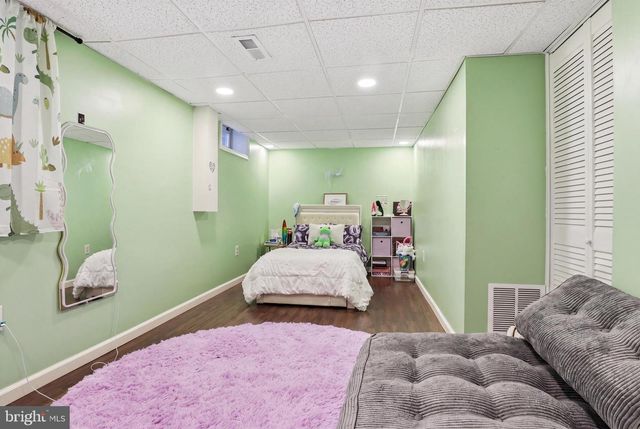 615 E BROADWAY, Red Lion, PA 17356