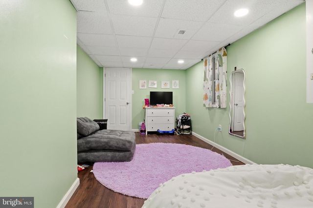 615 E BROADWAY, Red Lion, PA 17356