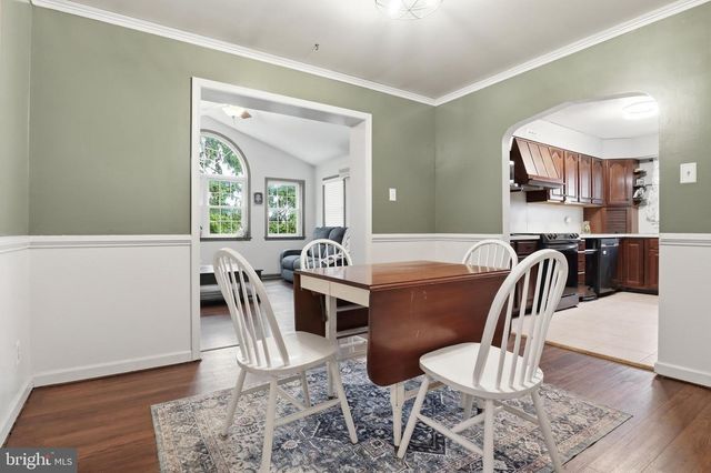 615 E BROADWAY, Red Lion, PA 17356