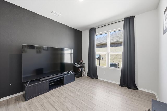 964 Ravenwood Lane, Van Alstyne, TX 75495