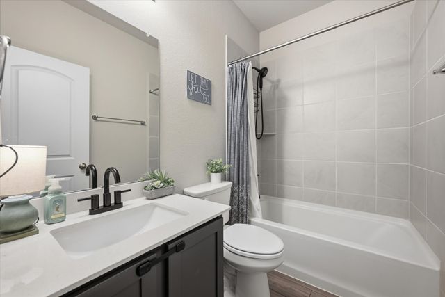 964 Ravenwood Lane, Van Alstyne, TX 75495