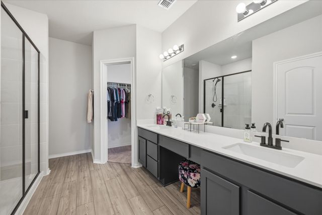 964 Ravenwood Lane, Van Alstyne, TX 75495