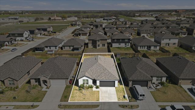 964 Ravenwood Lane, Van Alstyne, TX 75495