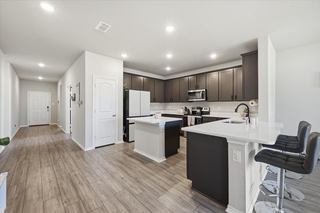 964 Ravenwood Lane, Van Alstyne, TX 75495