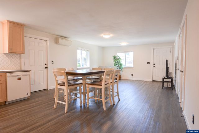 928 Trust Ln SE, Salem, OR 97306