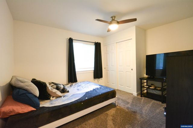 928 Trust Ln SE, Salem, OR 97306