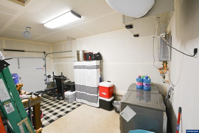 928 Trust Ln SE, Salem, OR 97306