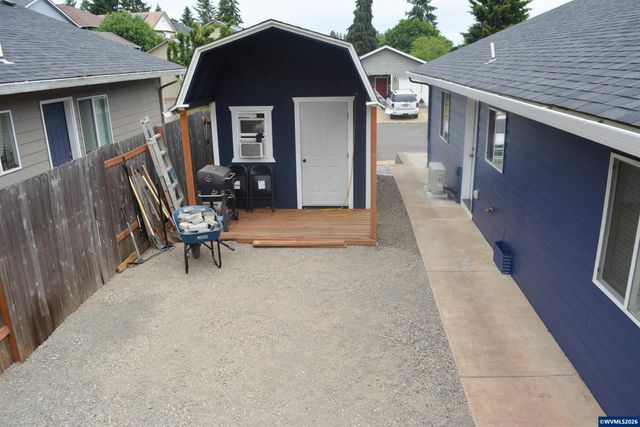 928 Trust Ln SE, Salem, OR 97306