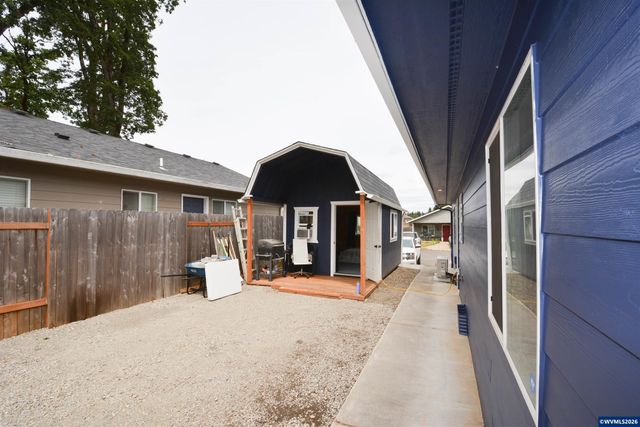 928 Trust Ln SE, Salem, OR 97306