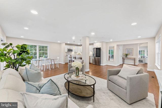 2915 MEADOW LN, Falls Church, VA 22042