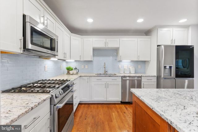 2915 MEADOW LN, Falls Church, VA 22042