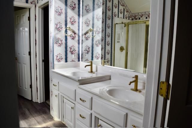 249 Cobblestone Circle, Edmond, OK 73034