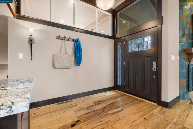 392 Paraiso Dr, Danville, CA 94526