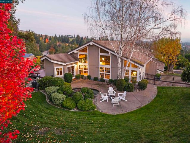 392 Paraiso Dr, Danville, CA 94526