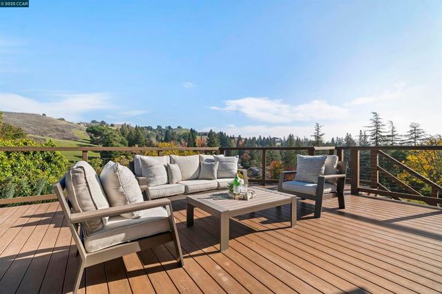 392 Paraiso Dr, Danville, CA 94526